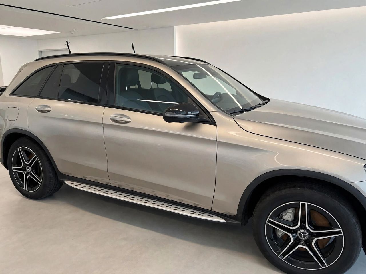 Mercedes-Benz MERCEDES GLC 300 D 2.0 245 CV AMG Premium Plus T imagem 3