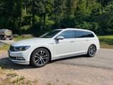 Volkswagen Passat 2.0 TDI SCR 140kW DSG 4MOTION Highlin... - Volkswagen Passat: TDI 140 Dsg