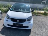 Smart ForTwo fortwo coupe Basis 52kW - Smart in Kassel