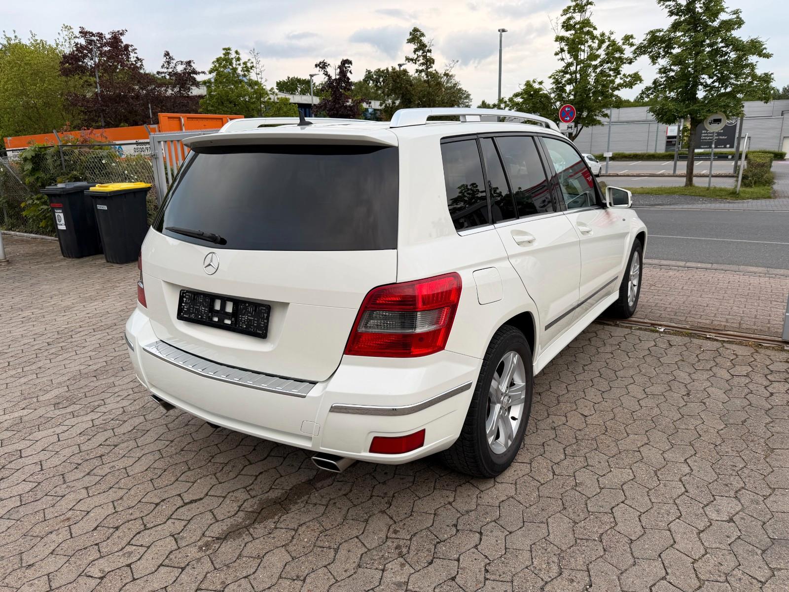 Mercedes-Benz GLK 200 CDI NAVI*LEDER*SHZ*KLIMAAUTOMATIK*AHK*