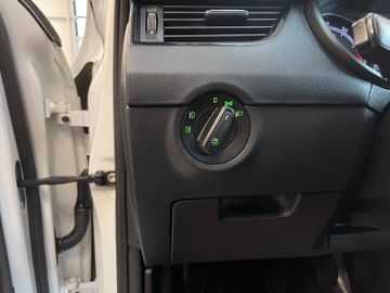 MYAUTOCENTER – Gebraucht- und Jahreswagen mit Werkstattservice in Pfaffenhofen Skoda Octavia Lim. Active *1. Hand*LED*Klima*PDC*TÜV*