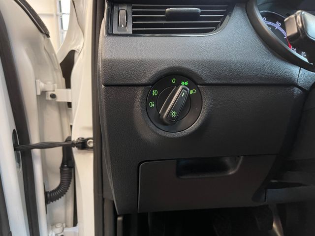 MYAUTOCENTER – Gebraucht- und Jahreswagen mit Werkstattservice in Pfaffenhofen Skoda Octavia Lim. Active *1. Hand*LED*Klima*PDC*TÜV*