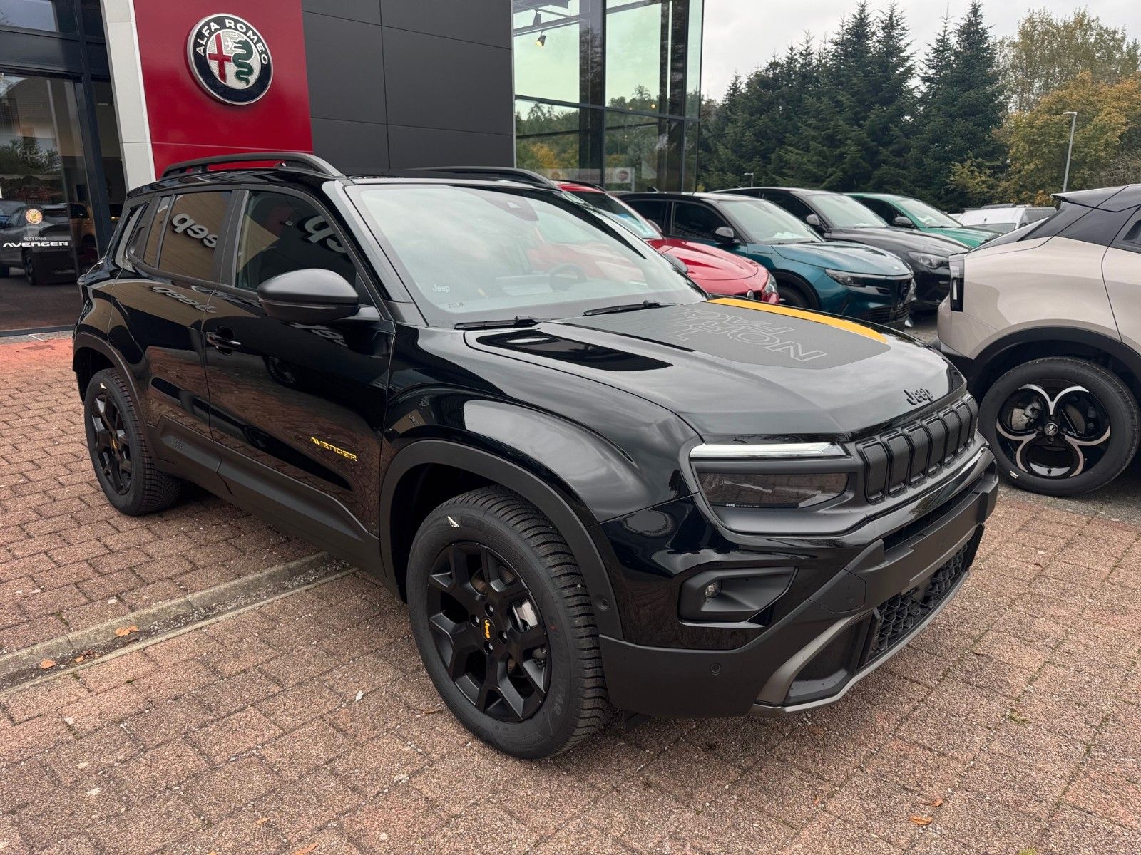 Fahrzeugabbildung Jeep AVENGER 4XE The North Face AWD Navi Kamera