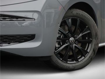 Volkswagen T7 Multivan Edition eHybrid 4MOTION DSG Lang AHK