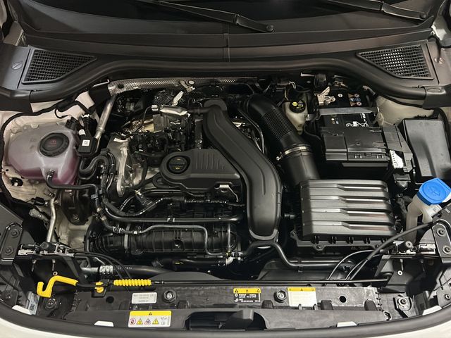 T-Roc R-Line 1.5 l eTSI DSG
