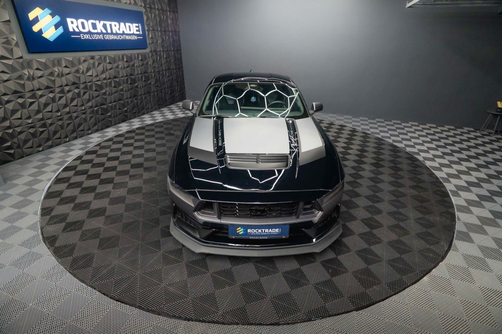 Fahrzeugabbildung Ford Mustang 5.0 Ti-VCT V8 Dark Horse TREMEC 6-Gang