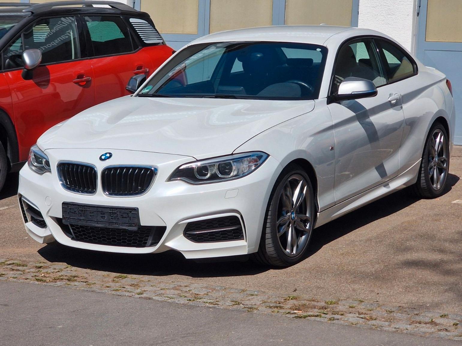 BMW M235i xDrive 326PS, XENON, M-PAKET, AUTOMATIK