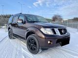 Nissan Pathfinder 2.5 dCi DPF SE 4WD - Nissan Pathfinder SE mit Diesel-Antrieb