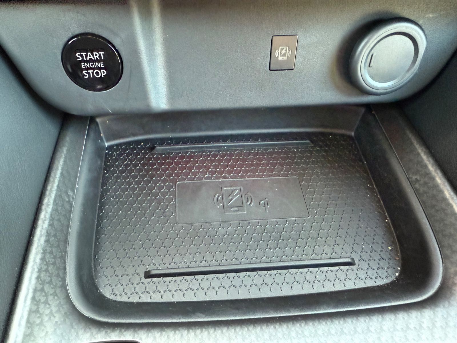 Fahrzeugabbildung Nissan Qashqai N-Connecta MHEV - Navi, 360°, Winter-P.