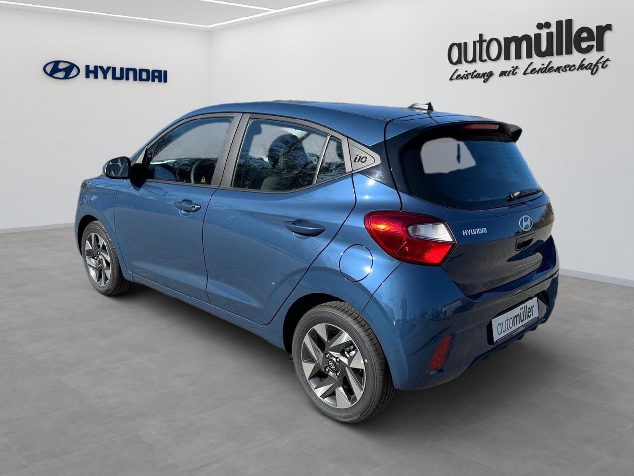 Fahrzeugabbildung Hyundai i10 TREND Fernlichtass. Kam. KlimaA LM Navi PDC