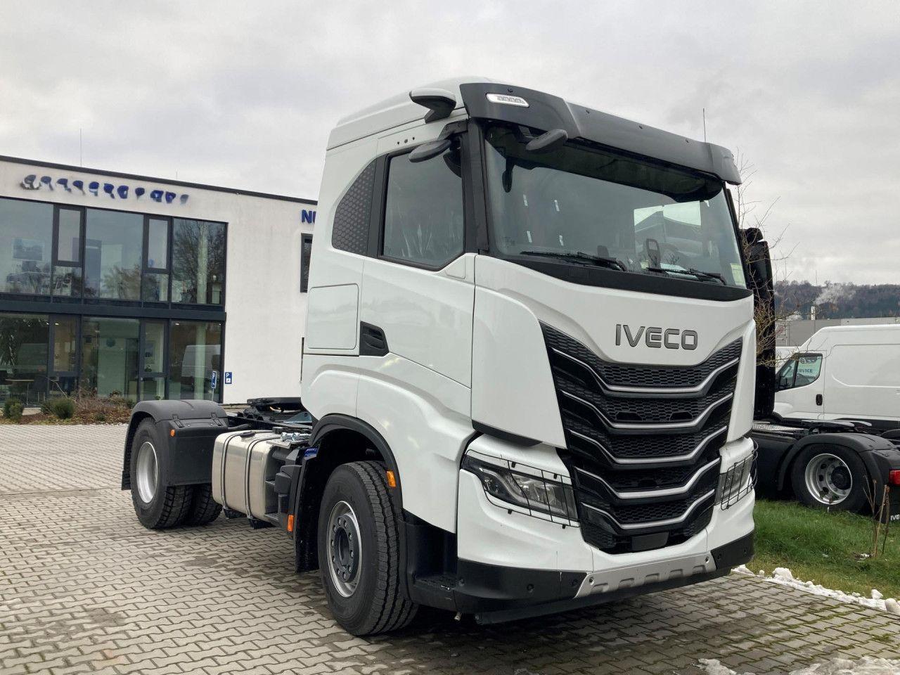 Iveco X-Way AS440X58T/P ON+