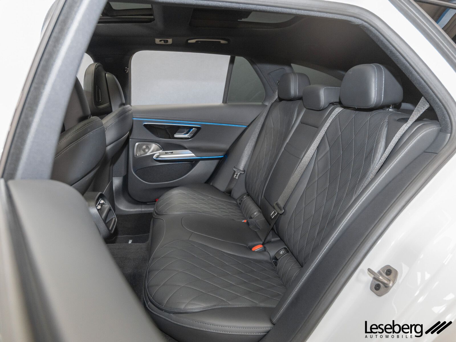 Mercedes-Benz E 300 de T 4M AMG Prem Pano/Dig.Light/AHK/Airmat foto 15