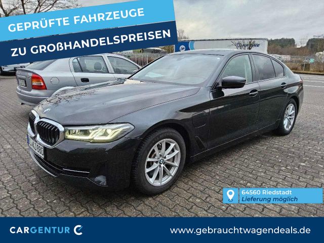 BMW 530e iPerformance S-Dach SpoSi StHz Navi El.Heck