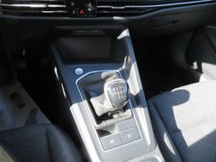 VW Golf VIII 1.5 TSI Life LED Navi Rfk DAB 16'' Lan VW Golf VIII 1.5 TSI Life LED Navi Rfk DAB 16'' Lan