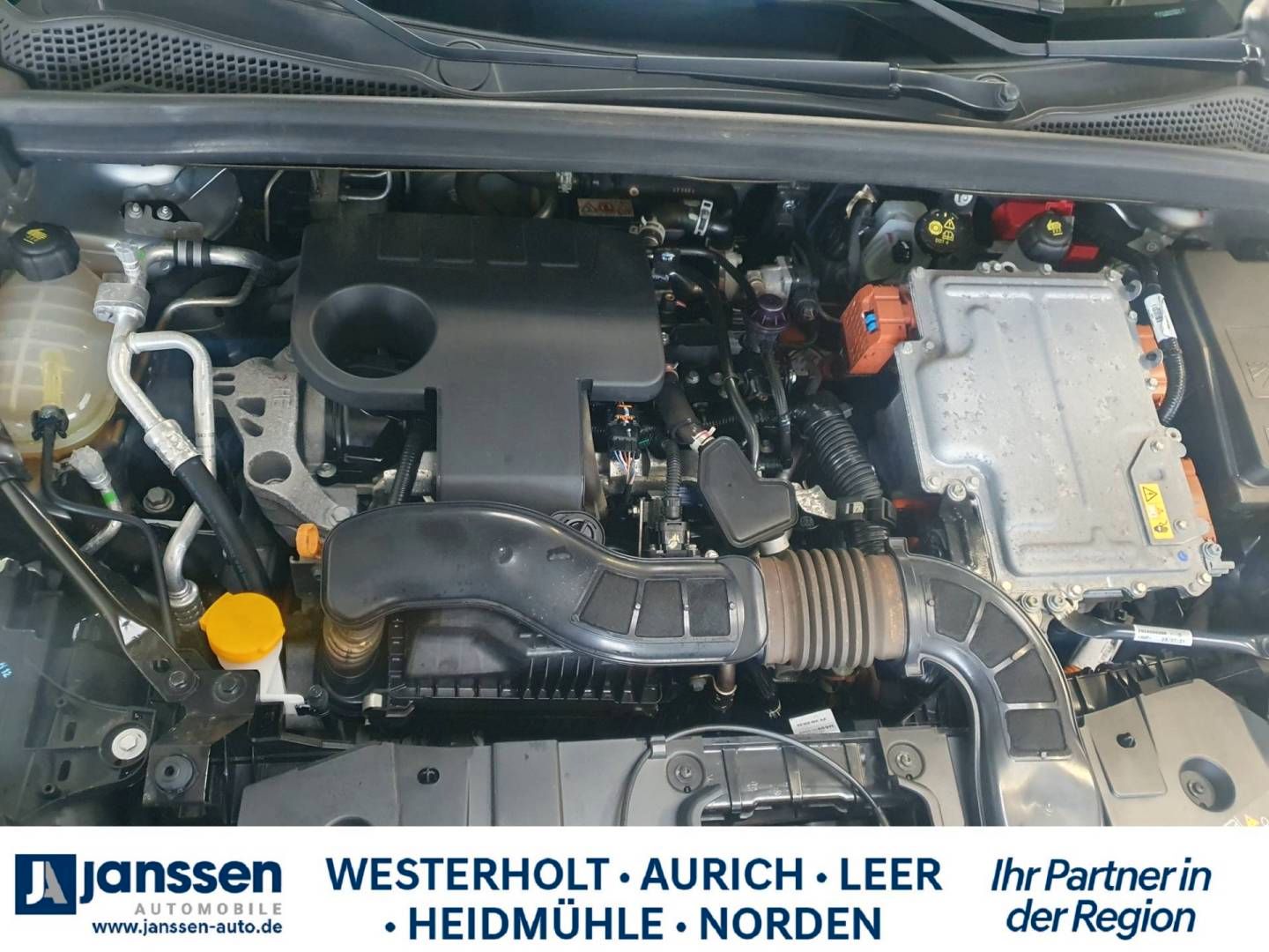 Fahrzeugabbildung Renault CAPTUR INTENS E-TECH Plug-in 160