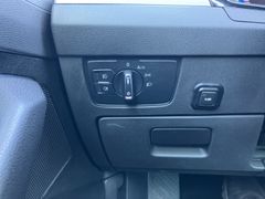VW Passat Variant 2.0 TDI Business Taxi DSG LED AHK VW Passat Variant 2.0 TDI Business Taxi DSG LED AHK