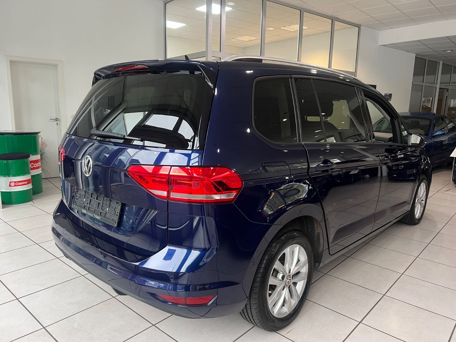 Fahrzeugabbildung Volkswagen Touran Comfortline 2.0TDI DSG ACC*NAVI*ALCANTARA