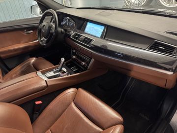 BMW 530 Gran Turismo - 9