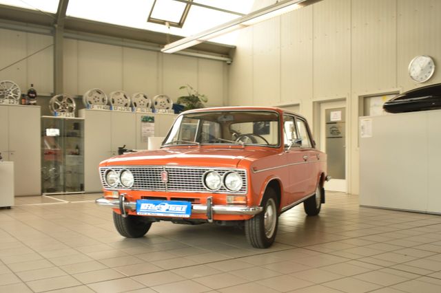 Lada/Wolga 2103 Schigulli Sammlerzustand WenigKm