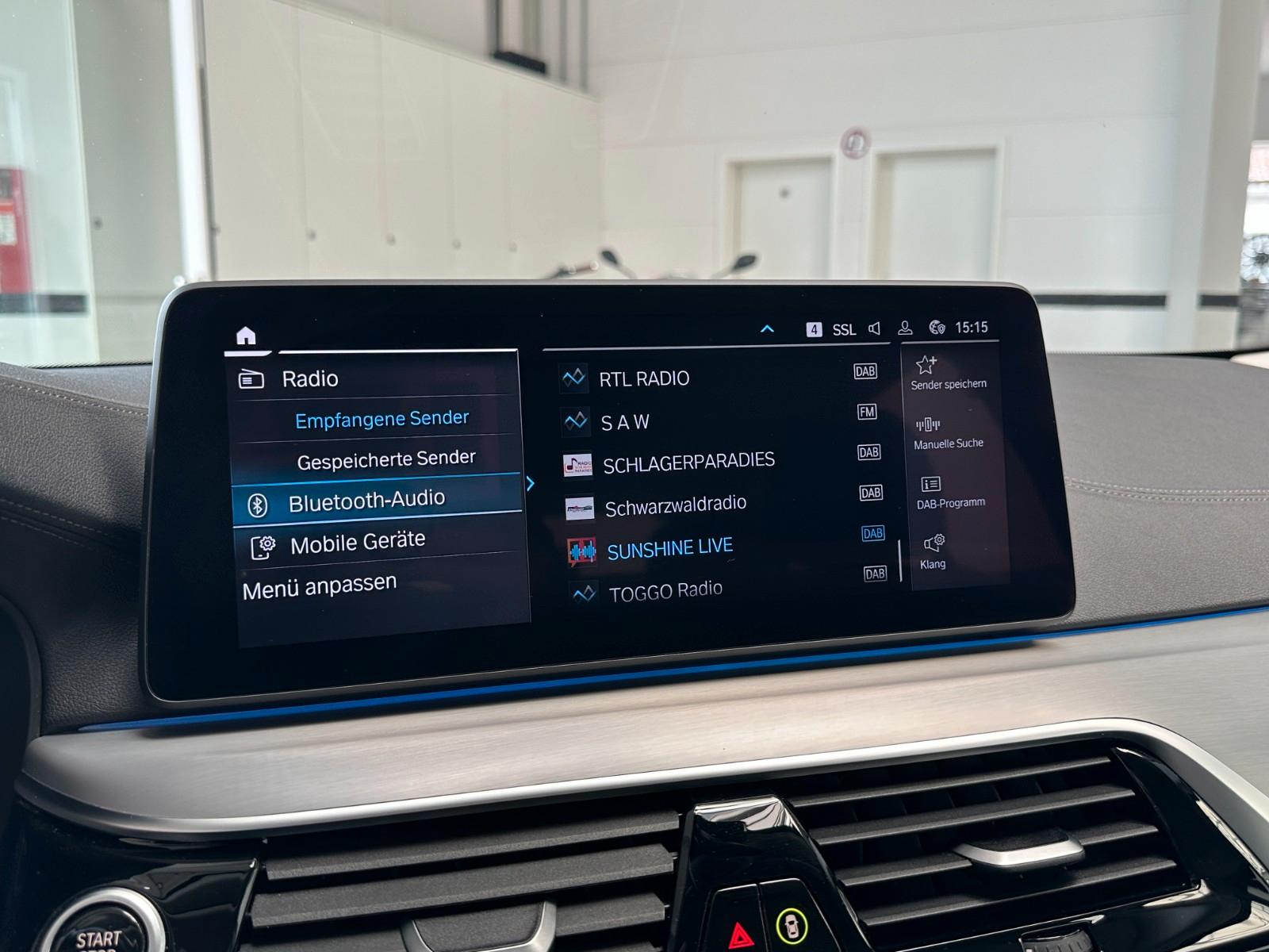 BMW 530e Touring Aut Luxury Line Navi*Leder*LED*1.Hd