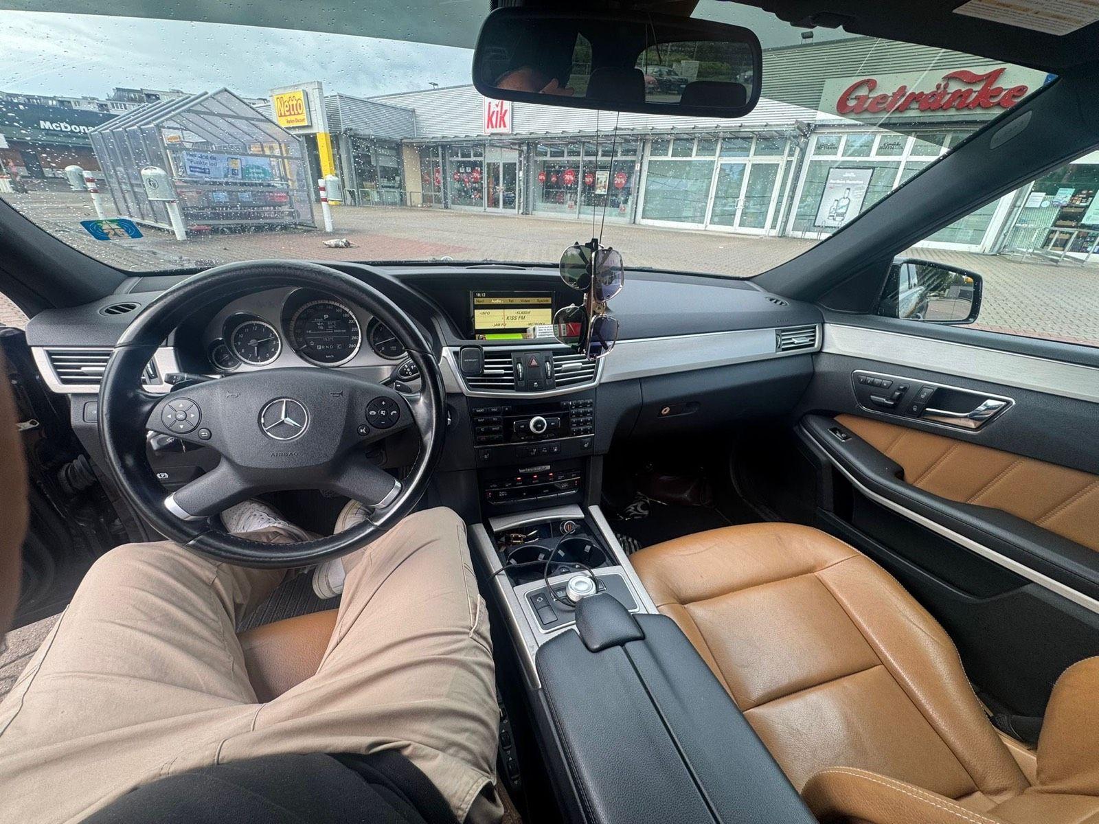Mercedes-Benz E350 2010 — photo 7