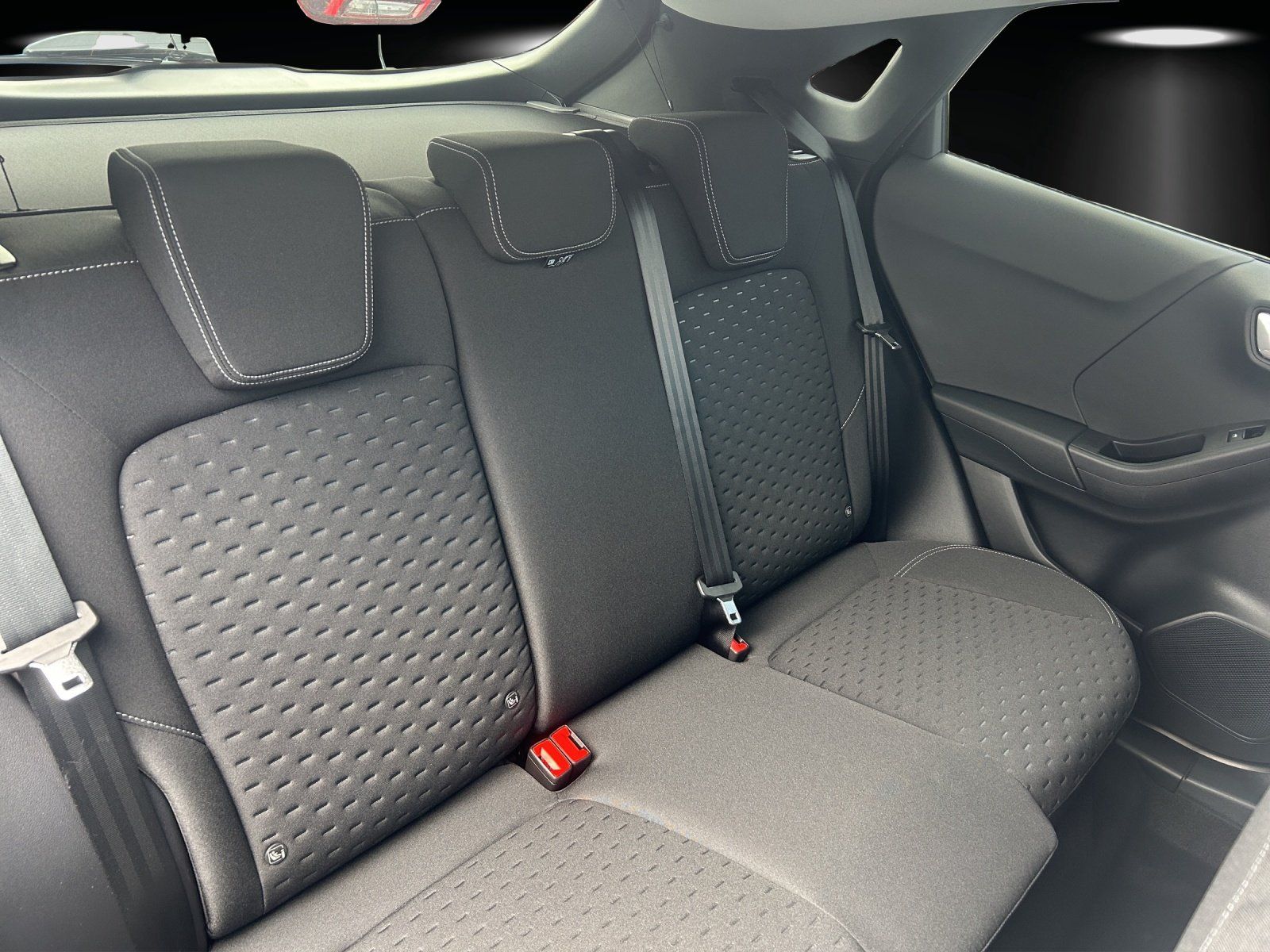 Fahrzeugabbildung Ford Puma 1,0 Ecoboost Titanium