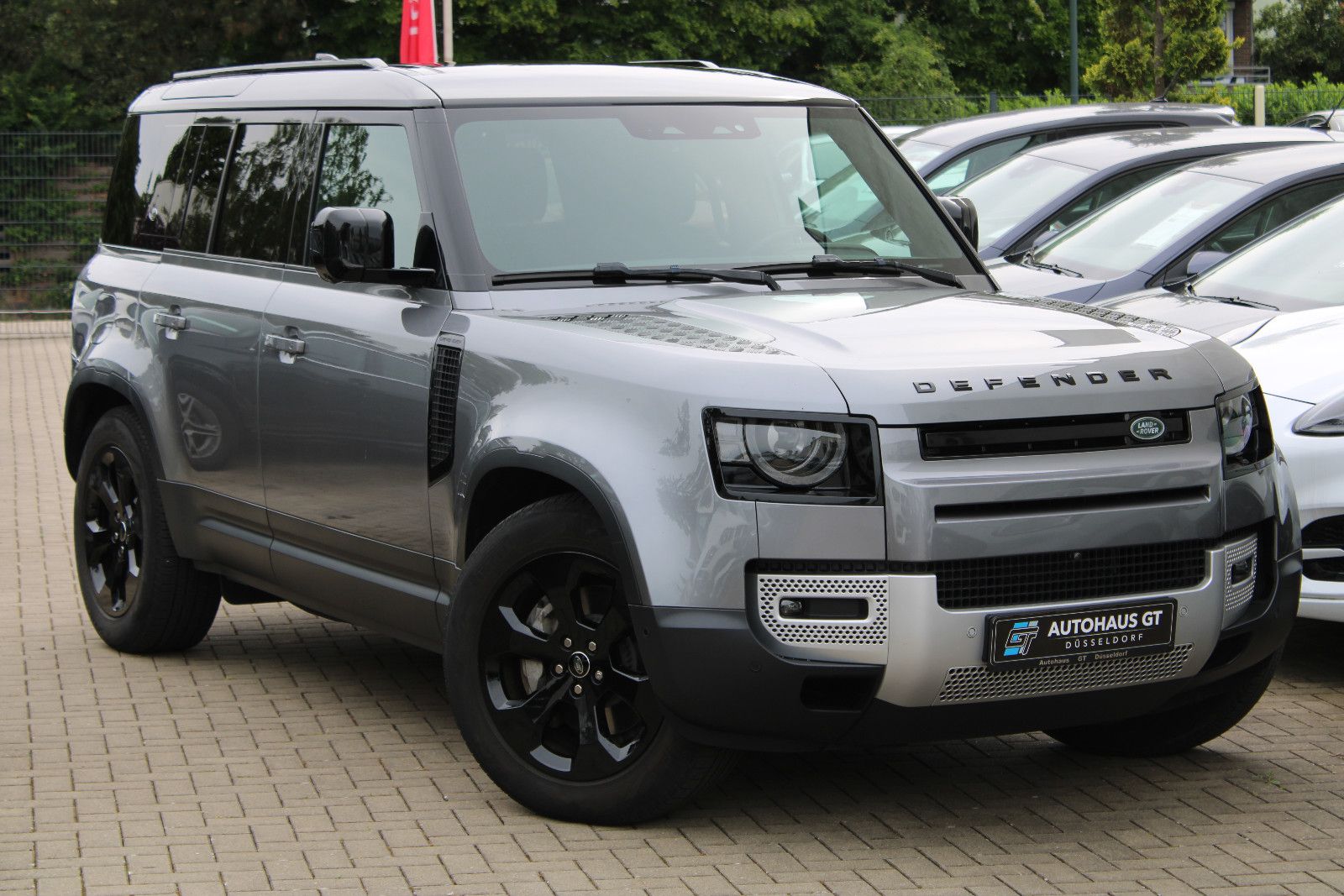 Land Rover Defender 110 D300 HSE Black Edit Vollausstattung foto 3