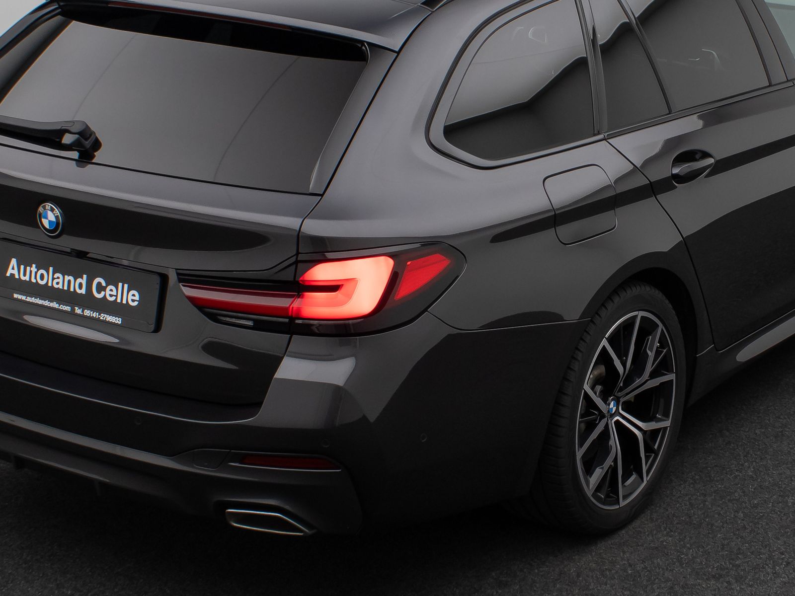 Fahrzeugabbildung BMW 520i M Sport Kamera DAB AHK Alarm Komfort 19Zoll