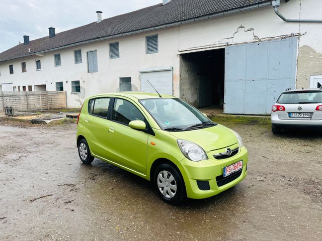 Daihatsu Cuore Plus 5 TURÜG  BJ-2009 KLIMA TUV 11-2026