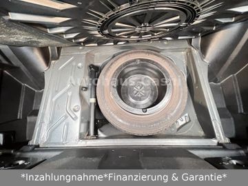 Fahrzeugabbildung Mercedes-Benz 230*1.Hand*Oldtimer H-Kennzeichen*5.Gang*Servo*