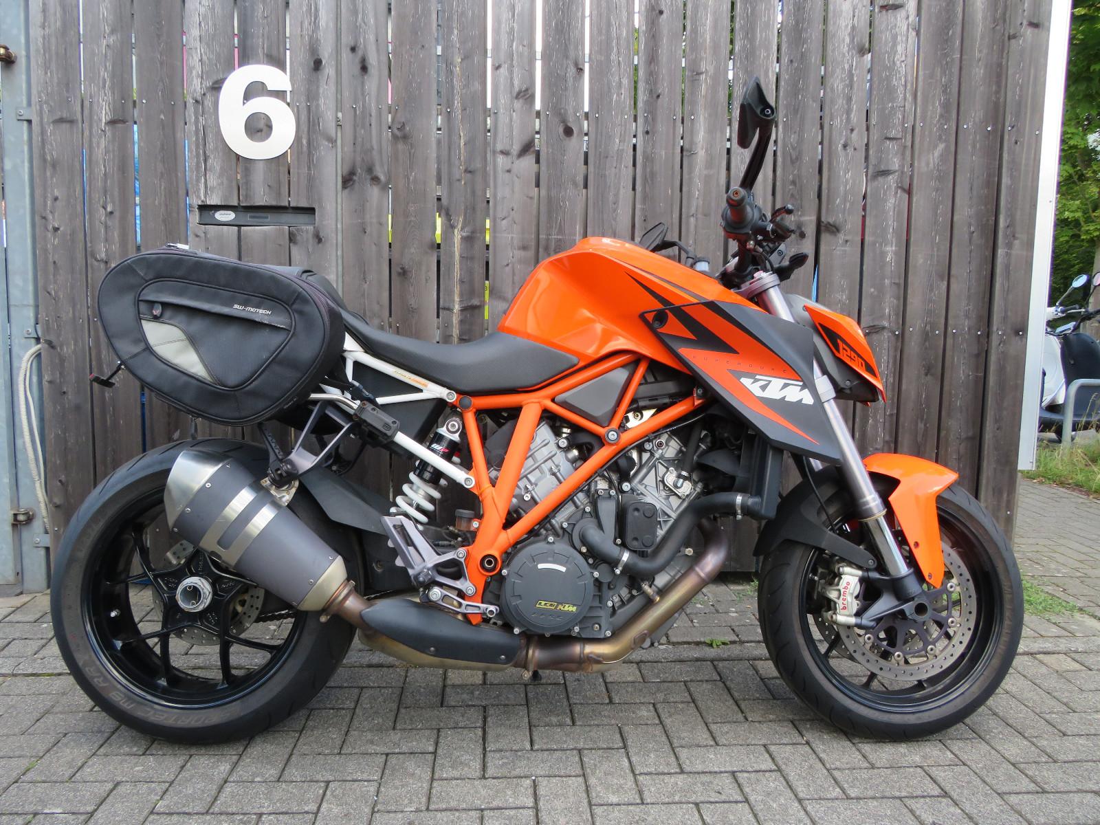 KTM 1290 Super Duke R  Modell 2015