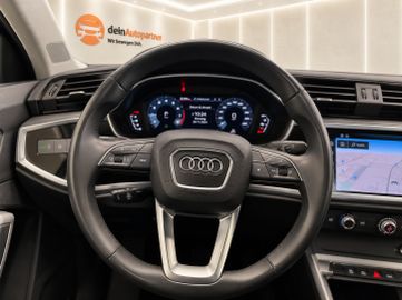 Audi Q3 - 11