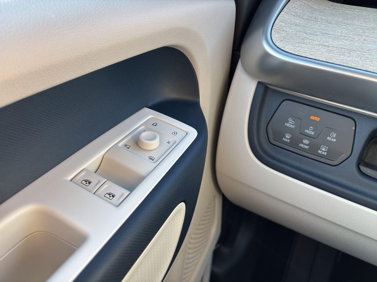 ID.Buzz Pro 82 kWh IQ.Light AHK RFK ACC NAVI