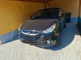 Hyundai ix35 2.0 Premium 4WD Premium - Hyundai ix35 in Köln