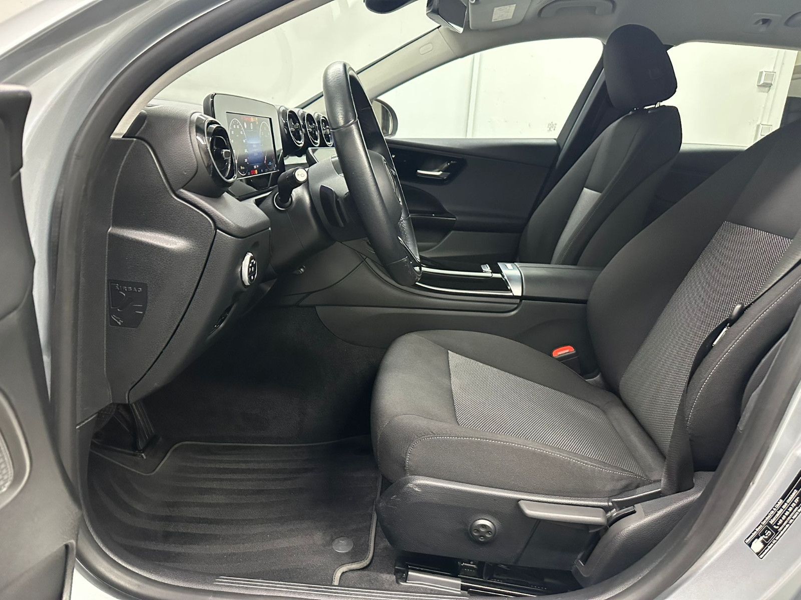 Fahrzeugabbildung Mercedes-Benz C 200 d T Autom *DISTRO*LED*NAVI*AHK*AVANTGARDE