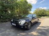Mercedes-Benz Mercedes Benz E240 Automatik LPG - gebrauchte Mercedes-Benz E 240 aus dem Jahr 2005