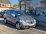 Mercedes-Benz A 180 Avantgarde Aut. Leder Pdc - Mercedes-Benz A 180: Avantgarde