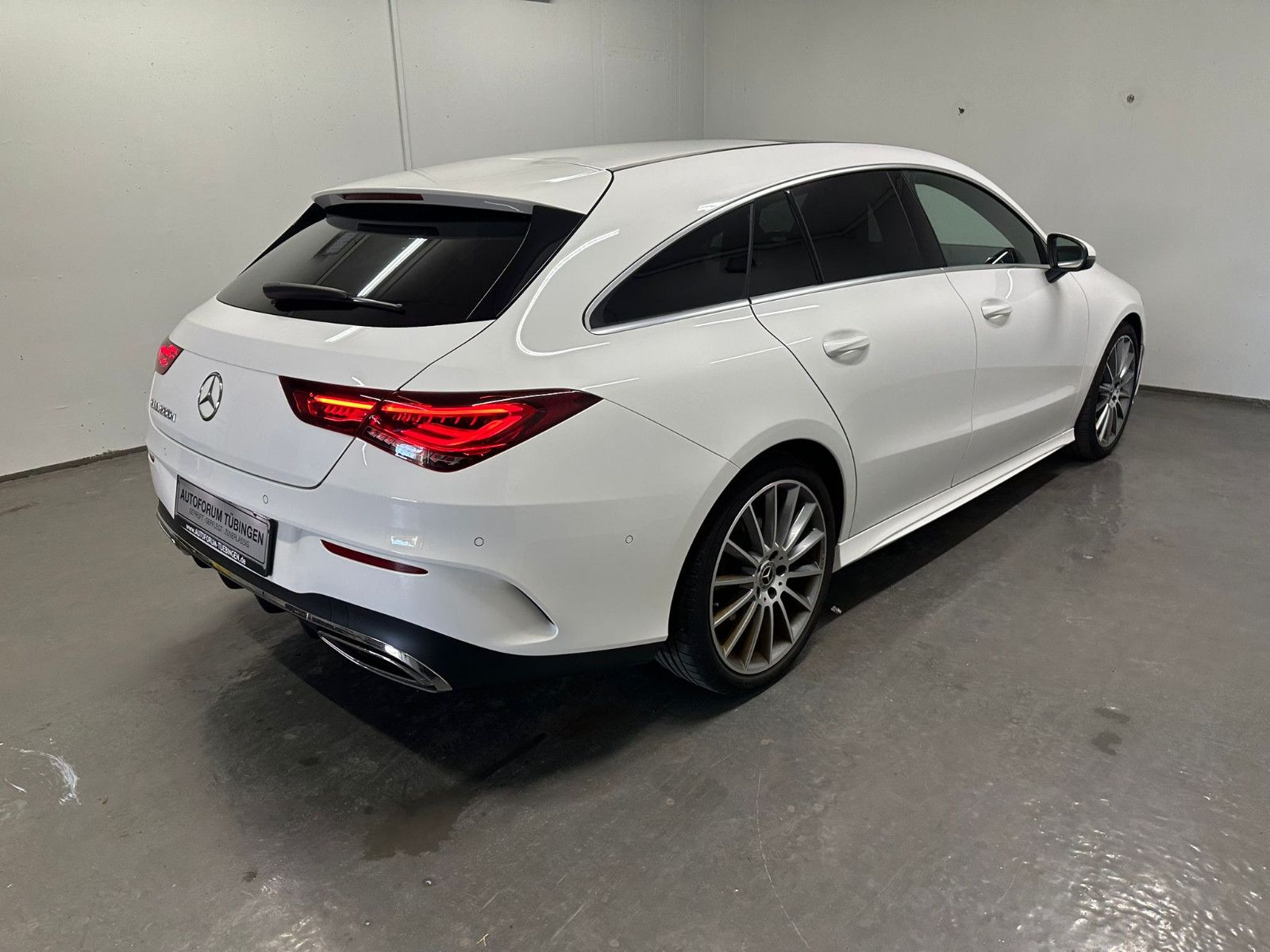 Fahrzeugabbildung Mercedes-Benz CLA 200 SB *AMG-LINE*NAVI*PANORAMA*SH*
