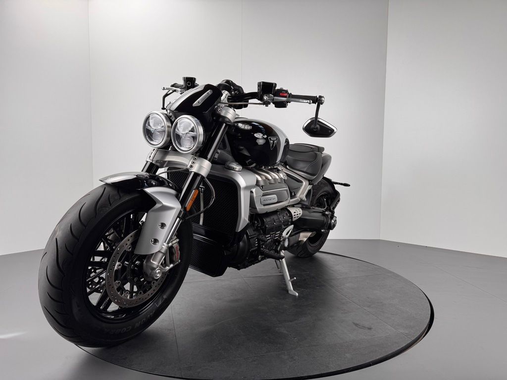 Fahrzeugabbildung Triumph ROCKET 3 R CHROME EDITION *NEUWERTIG*SERVICE NEU
