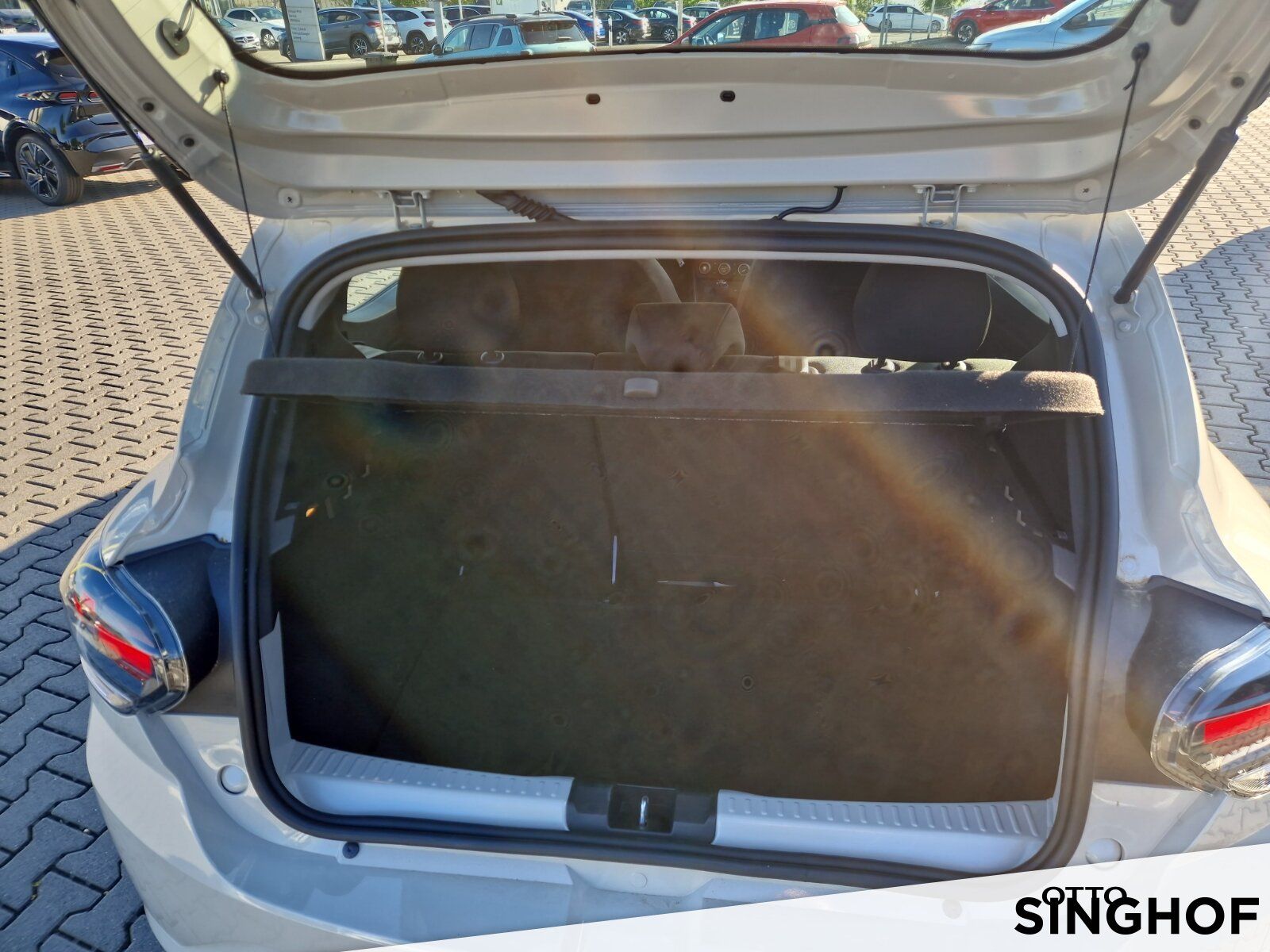 Fahrzeugabbildung Dacia Neuer Sandero Expression TCe 100