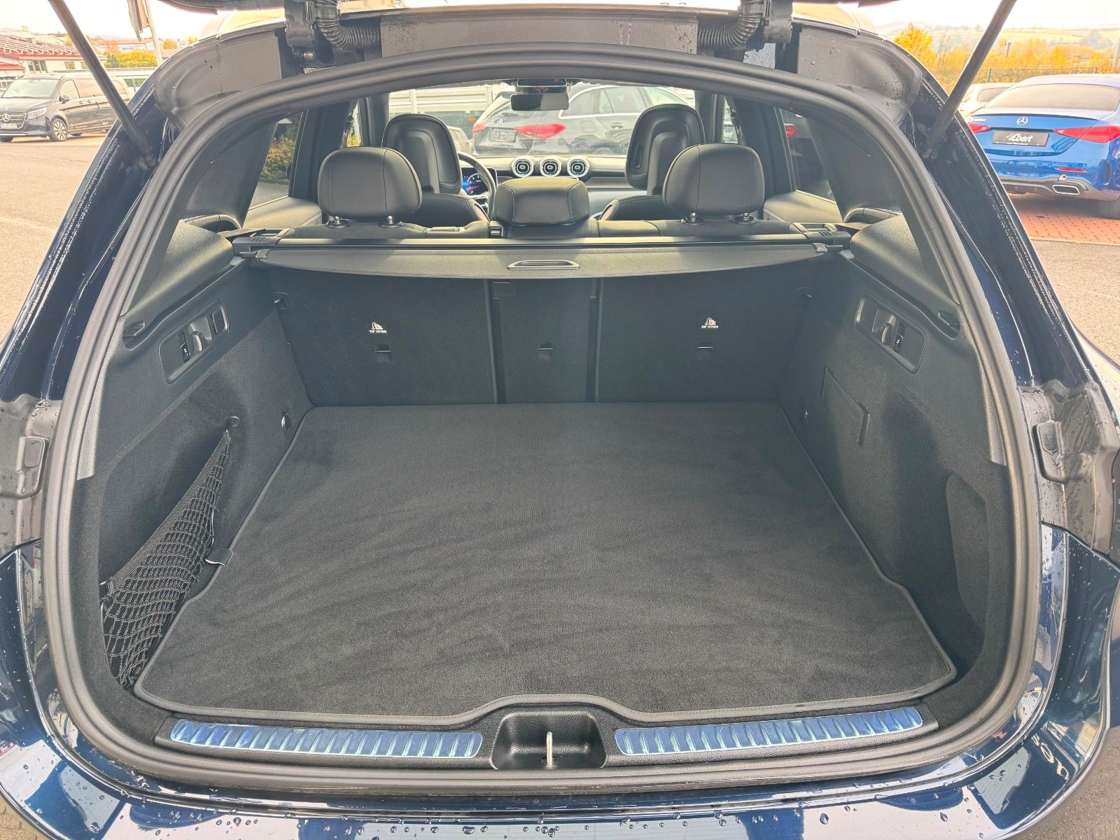 Fahrzeugabbildung Mercedes-Benz GLC 300 4M+AMG+Pano+Burm+360+Memory