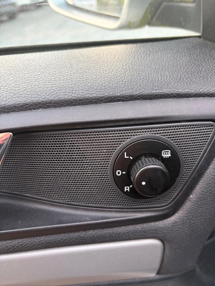 Skoda Octavia 2012 — photo 17