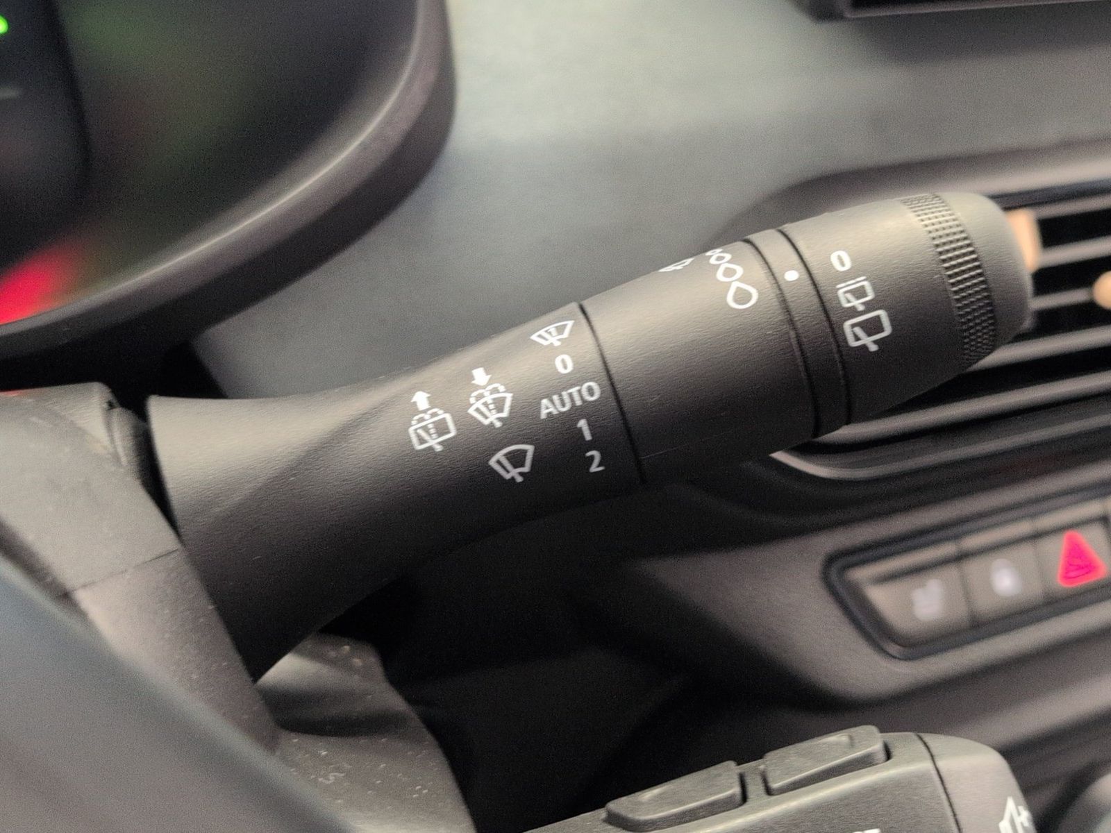 DACIA Sandero Stepway Extreme Eco-G 120 Benzin/Gas – Bild 30
