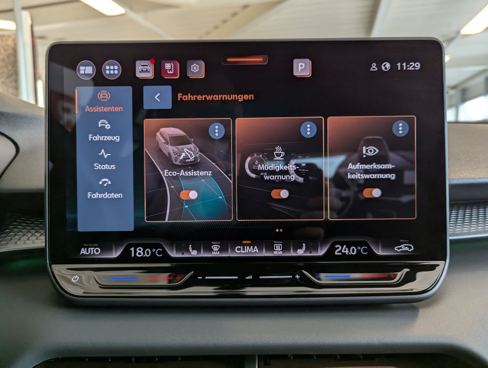 CUPRA Terramar 1.5 eTSI Sennheiser Edge-Paket HUD 19" - Image 32