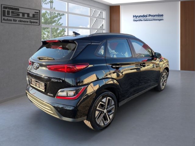 Fahrzeugabbildung Hyundai KONA Select Elektro 2WD +CARPLAY+RFK+SHZ+PDC+UVM