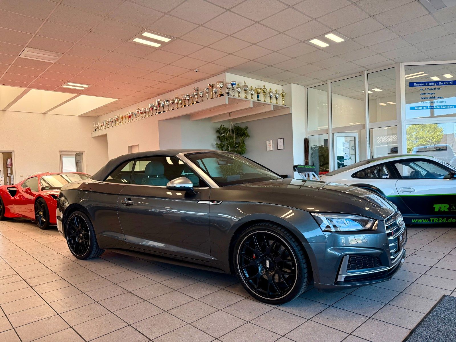 Fahrzeugabbildung Audi S5 Cabrio 3.0 TFSI quattro
