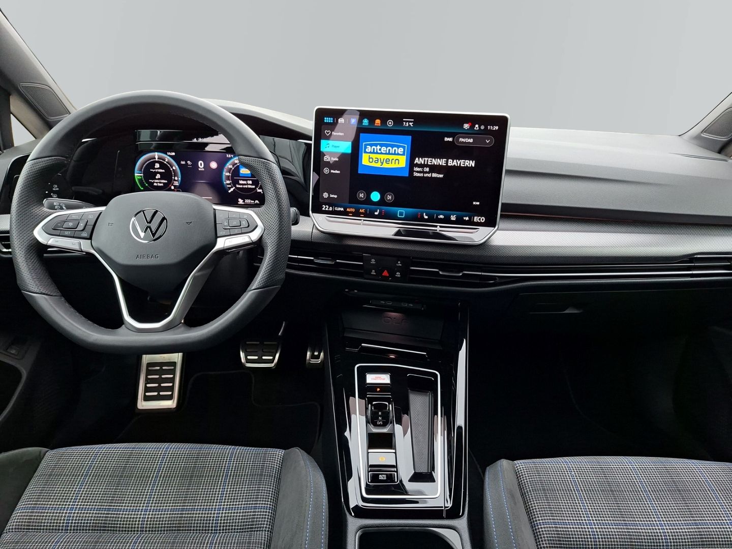 Golf VIII GTE 1.5 TSI DSG eHybrid *DCC*HUD*