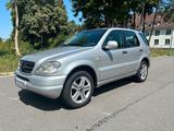 Mercedes-Benz Mercedes Benz ML 270 CDI W163 AHK KLIMA SH... - gebrauchte Mercedes-Benz ML 270 aus dem Jahr 2001