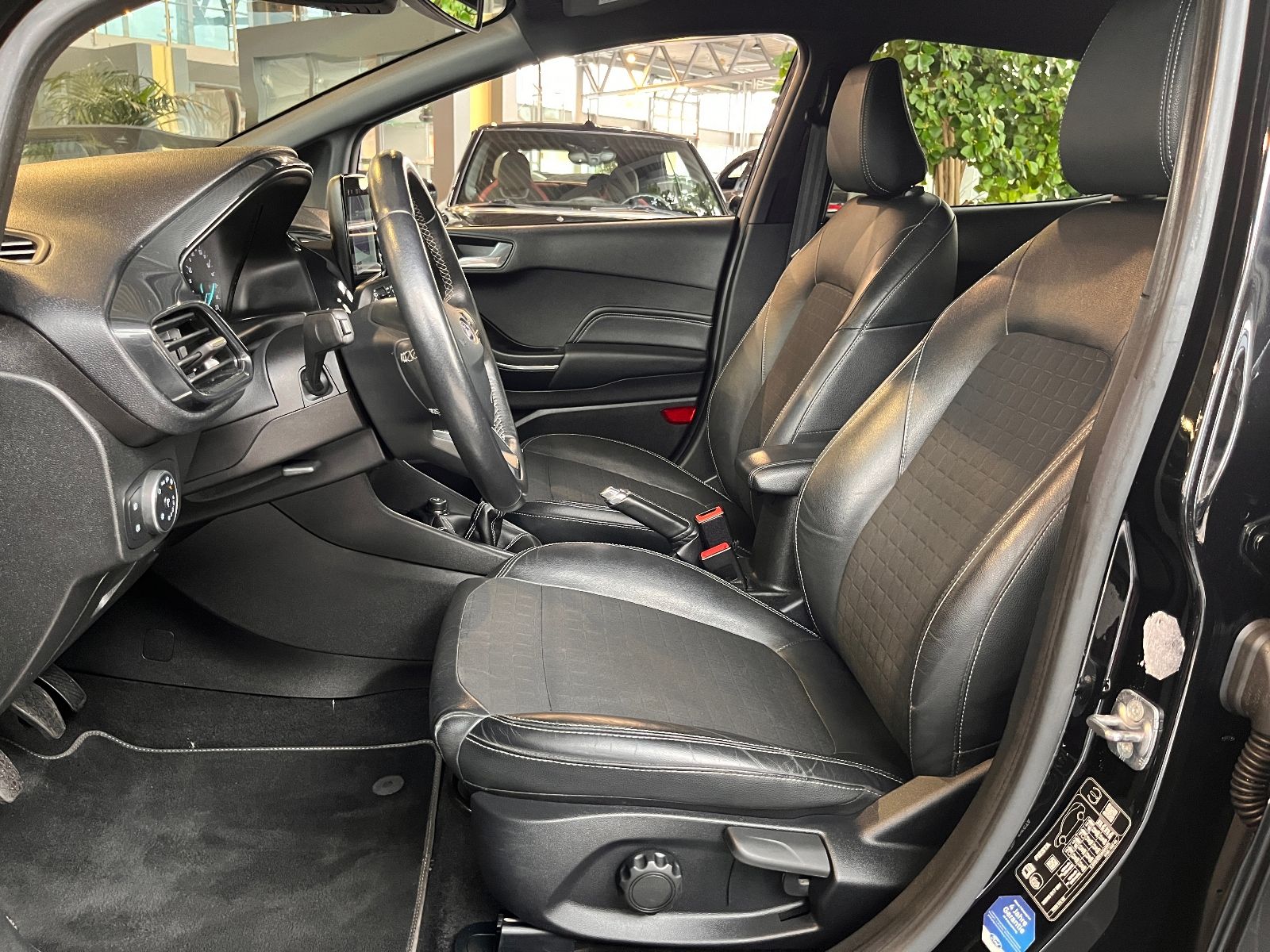 Fahrzeugabbildung Ford Fiesta Active Plus B&O NAV LEDER SHZ PDC