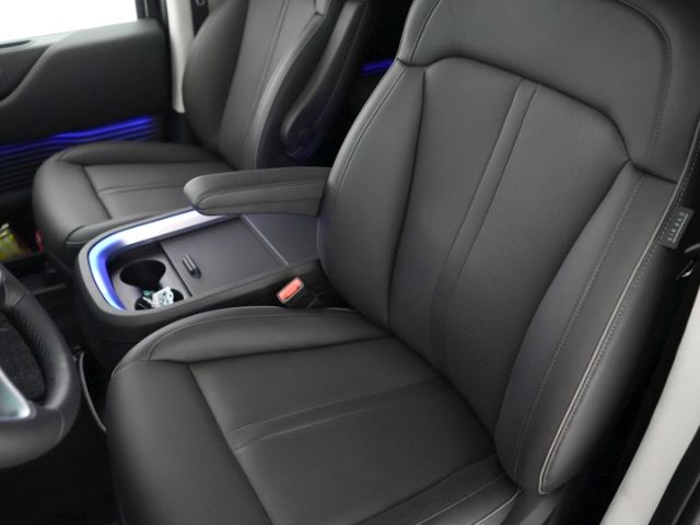 STARIA HEV SIGNATURE AT 7-SITZER+VOLL LED+NAVI+3